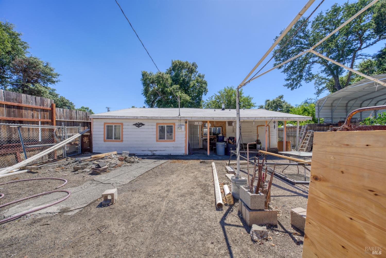14677 Palmer Avenue Clearlake CA 95422