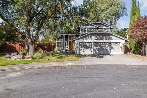 7111 Eton Court Windsor CA 95492