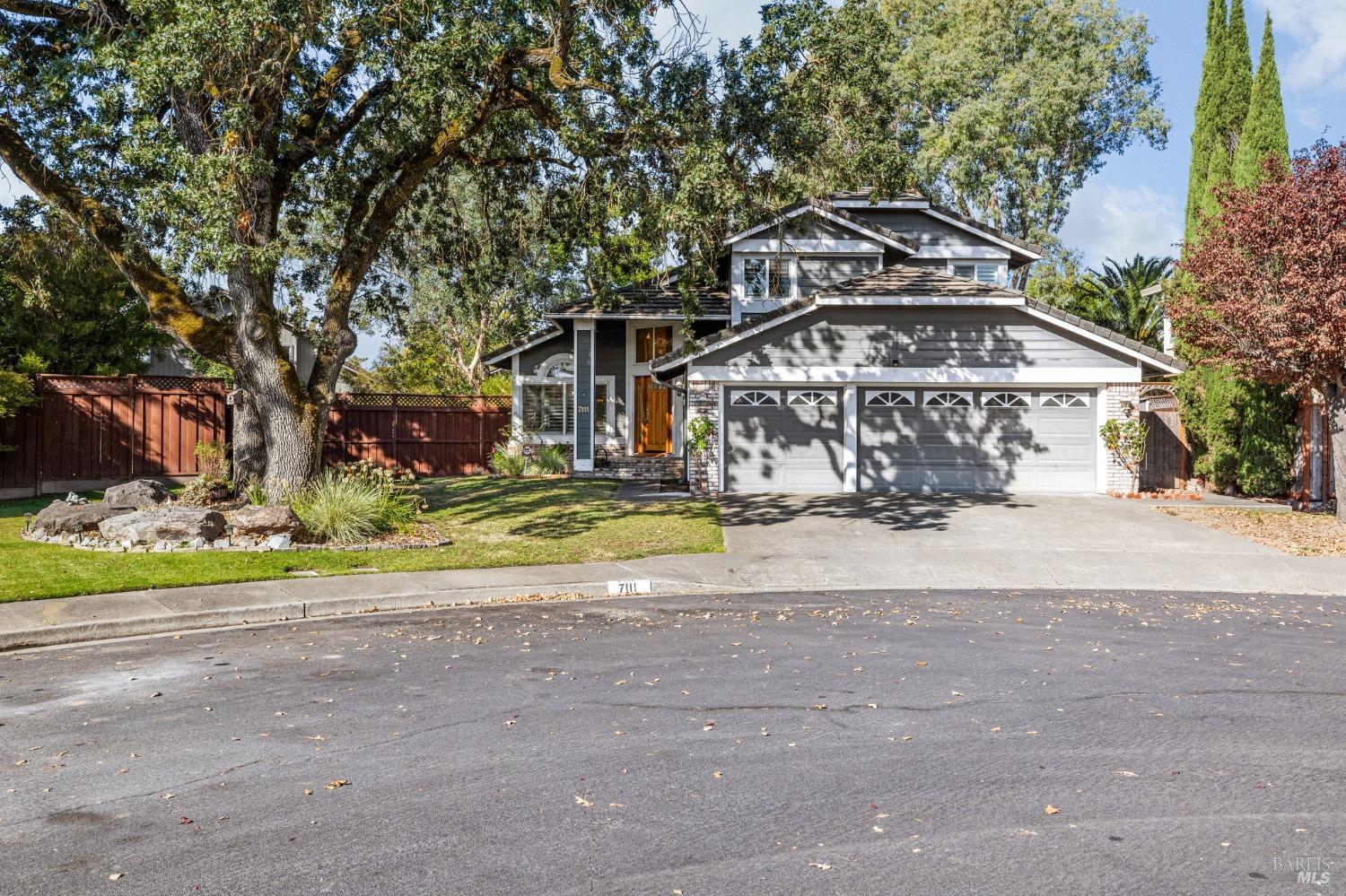 7111 Eton Court Windsor CA 95492