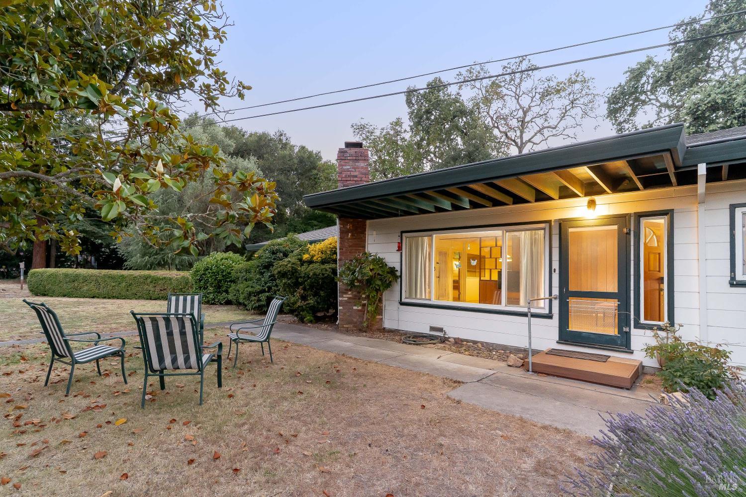 1051 Fabiola Drive Napa CA 94558