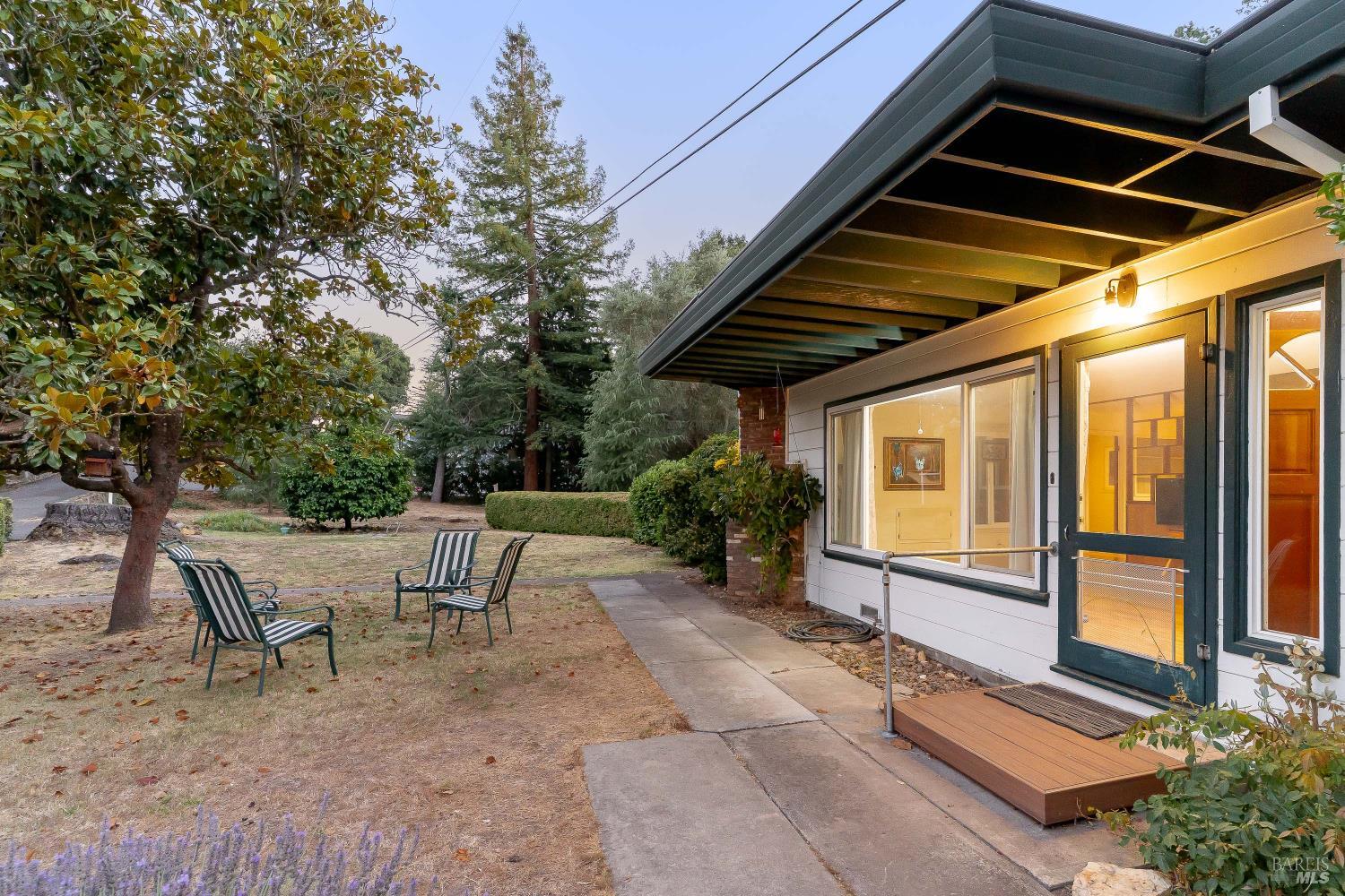 1051 Fabiola Drive Napa CA 94558