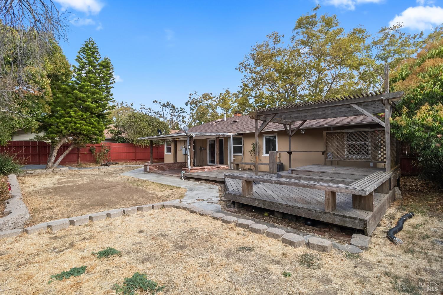 2446 Helen Avenue Vallejo CA 94591