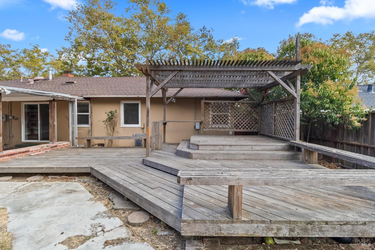 2446 Helen Avenue Vallejo CA 94591