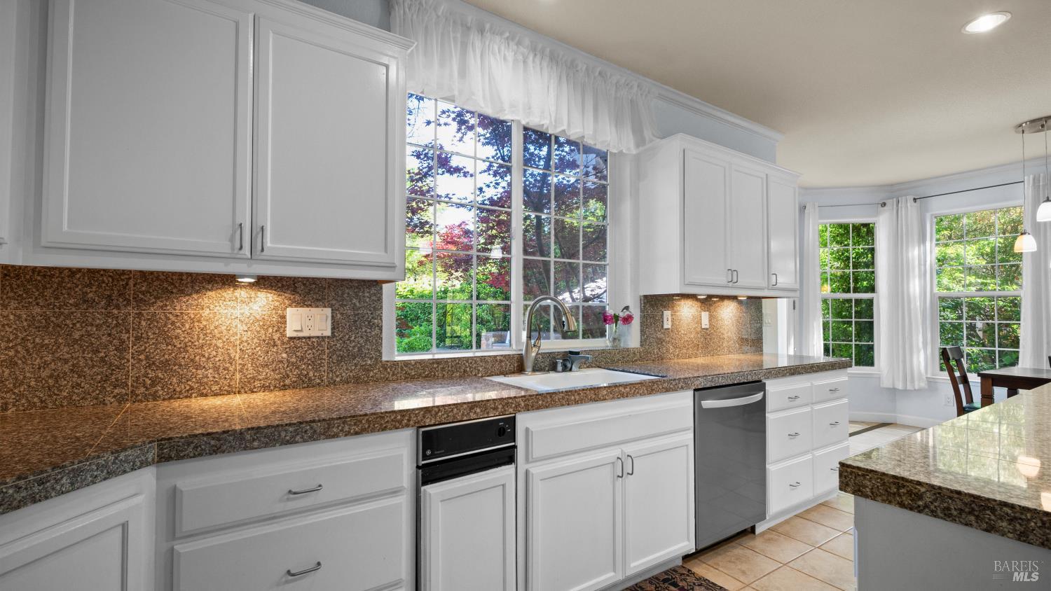 4742 Livingstone Place Santa Rosa CA 95405