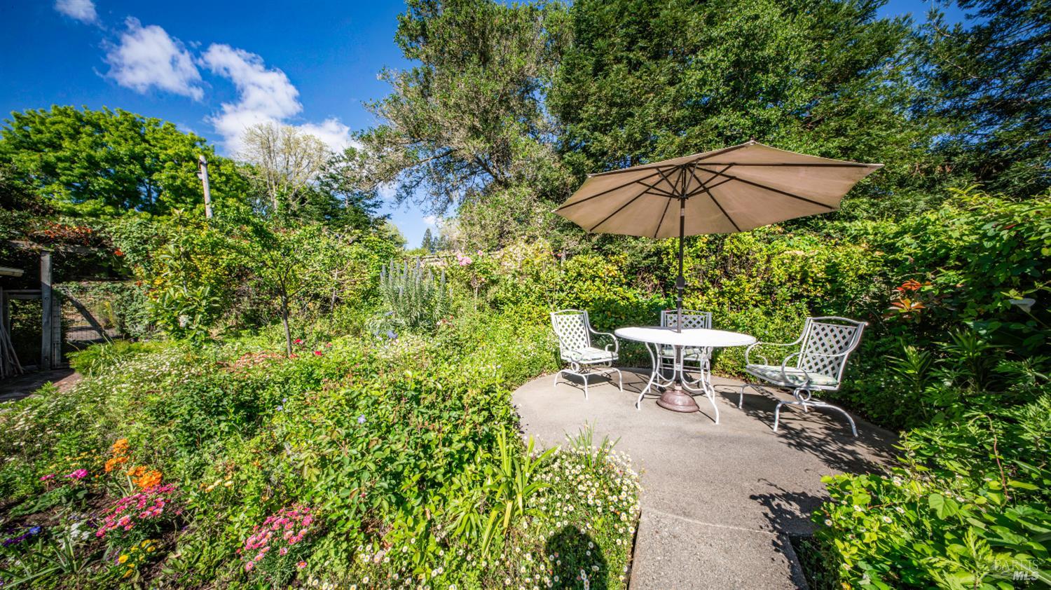 4742 Livingstone Place Santa Rosa CA 95405