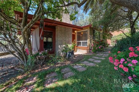 9865 E Highway 20 Clearlake Oaks CA 95423
