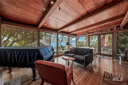 9865 E Highway 20 Clearlake Oaks CA 95423