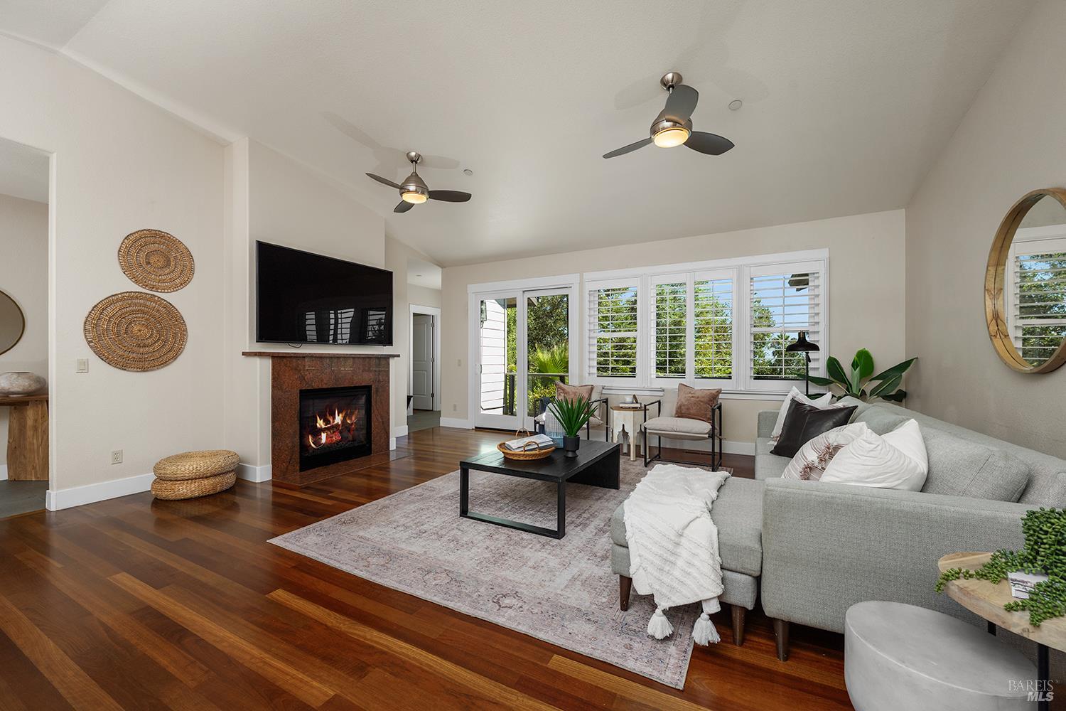 1026 Sunset Drive Healdsburg CA 95448