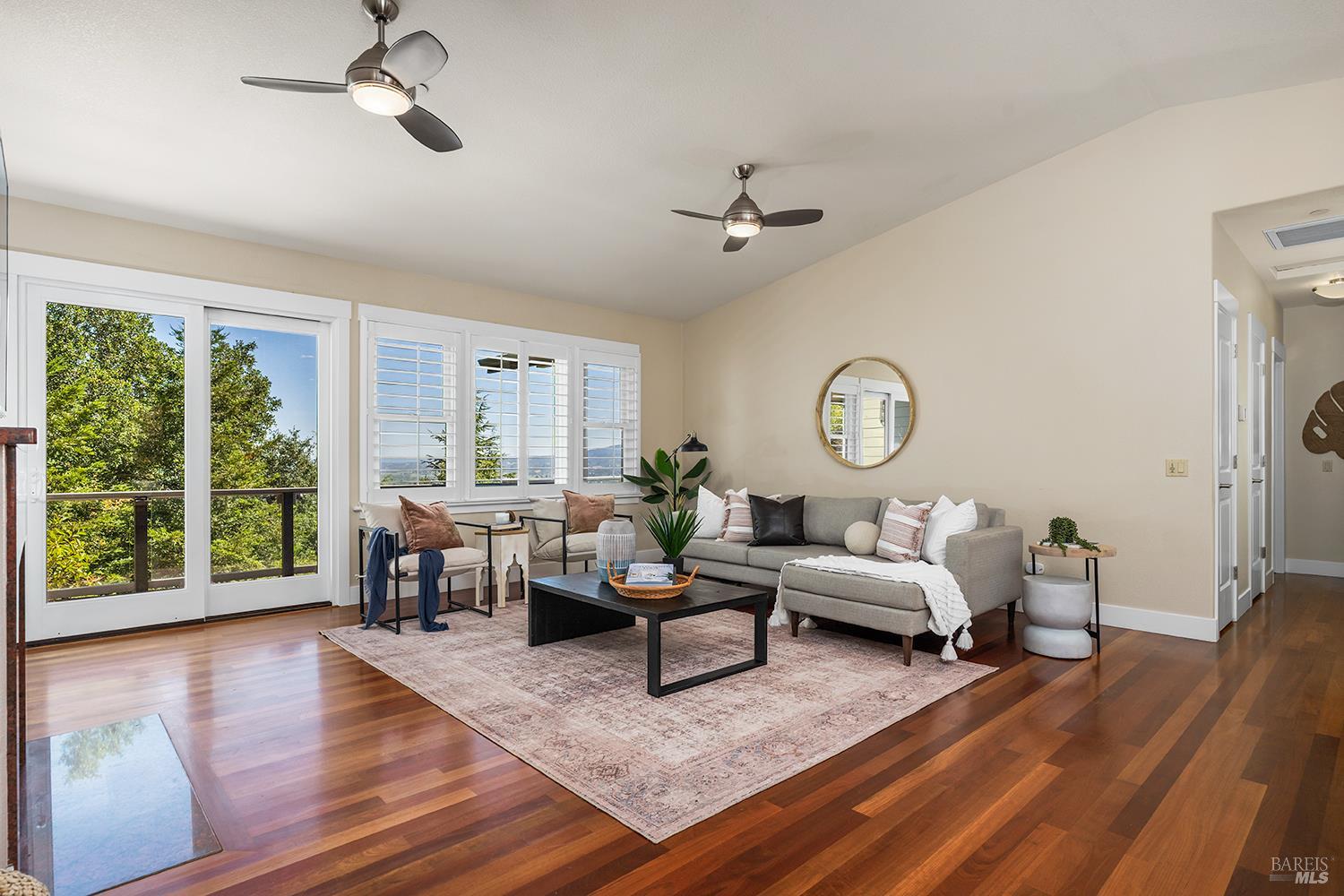 1026 Sunset Drive Healdsburg CA 95448