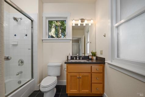 1026 Sunset Drive Healdsburg CA 95448