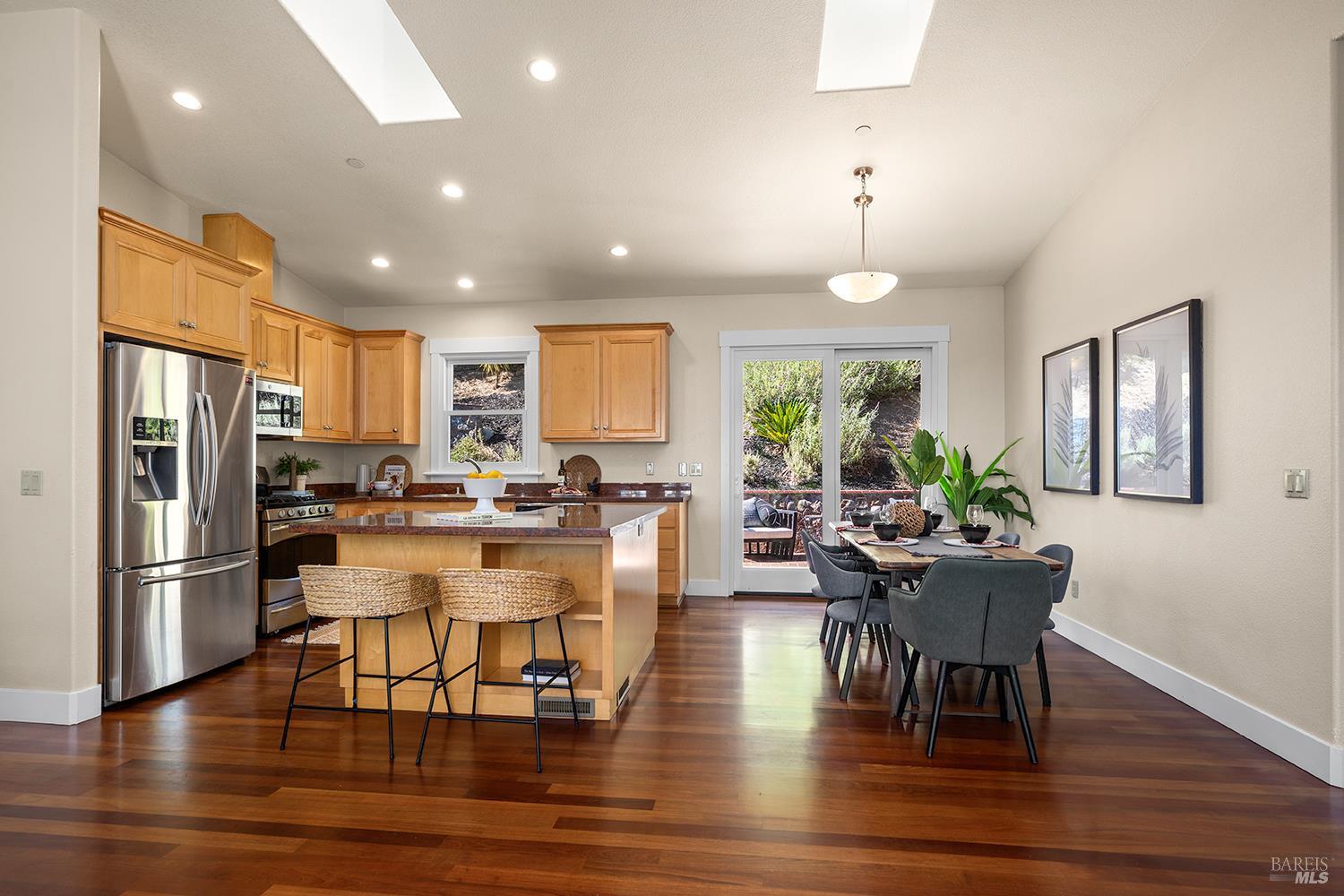 1026 Sunset Drive Healdsburg CA 95448