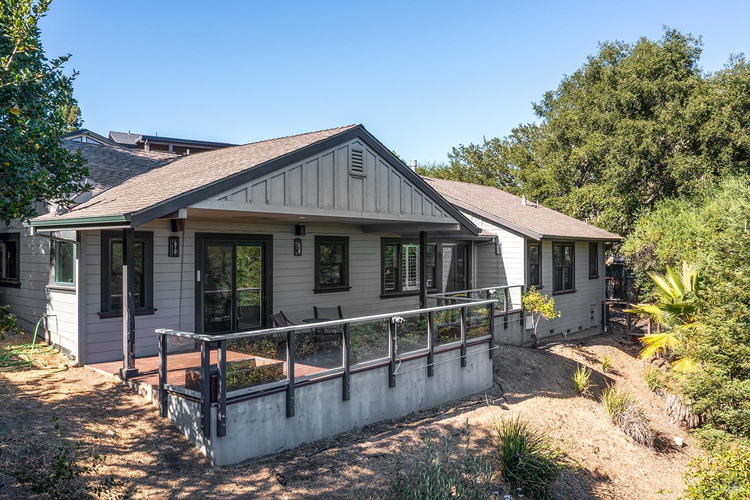 1026 Sunset Drive Healdsburg CA 95448