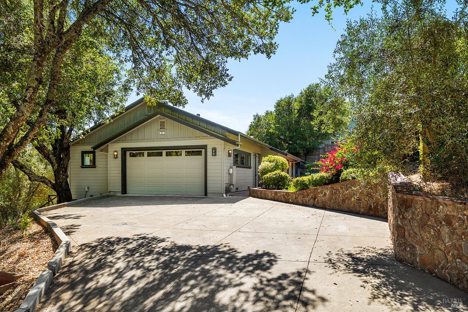 1026 Sunset Drive Healdsburg CA 95448