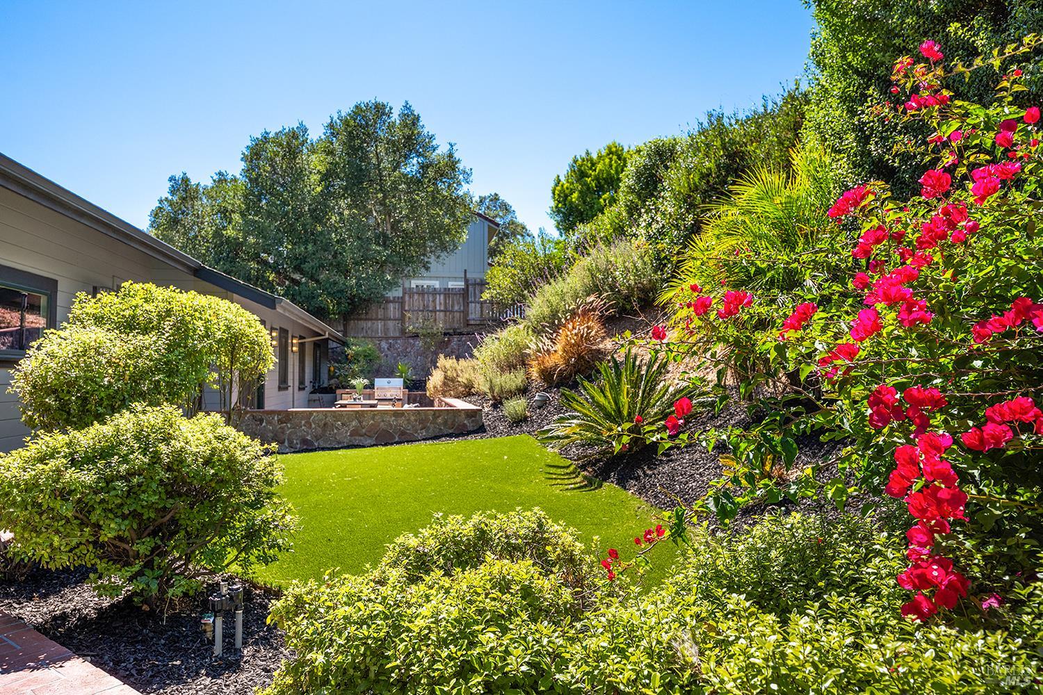 1026 Sunset Drive Healdsburg CA 95448