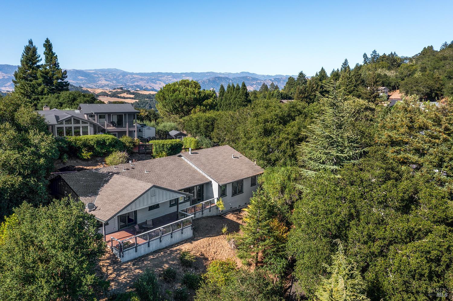 1026 Sunset Drive Healdsburg CA 95448