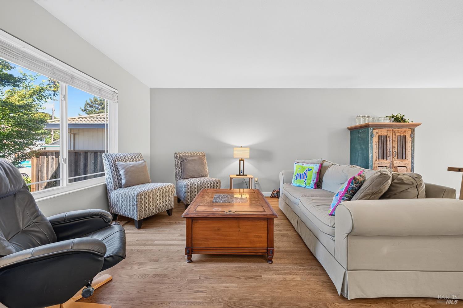172 Clearview Court Petaluma CA 94952