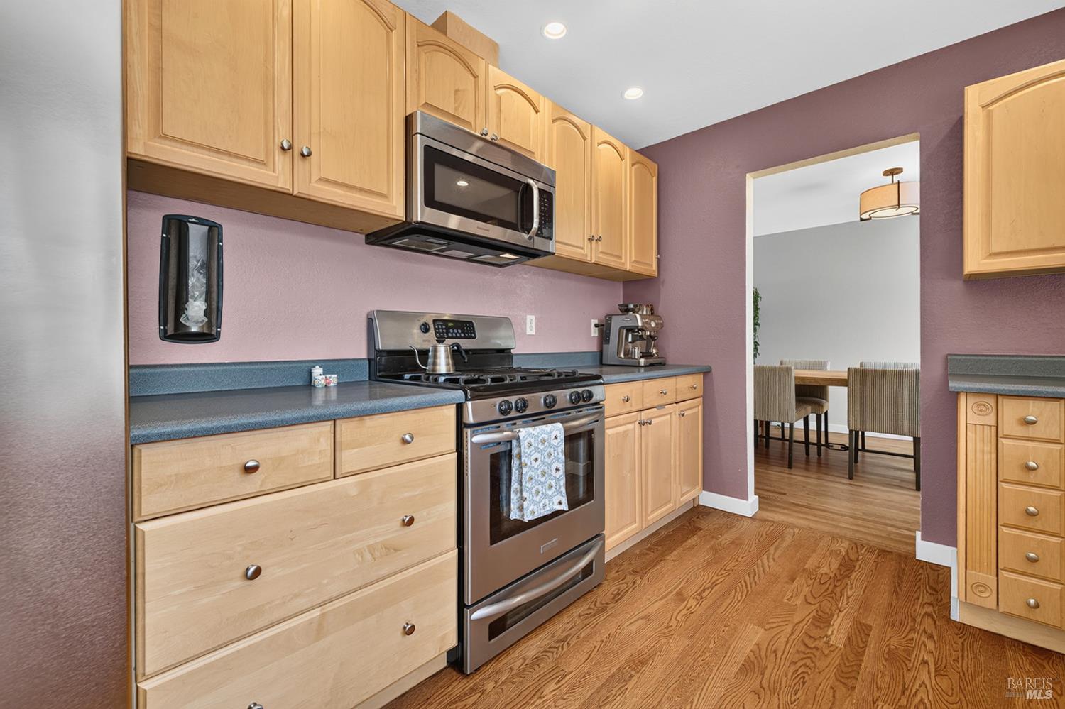 172 Clearview Court Petaluma CA 94952