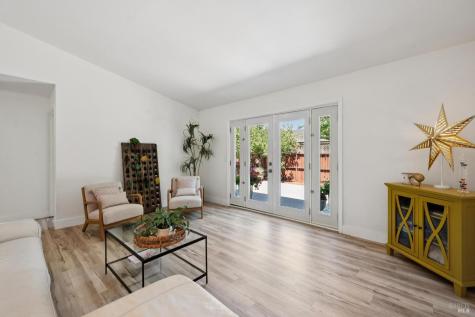 985 Emily Avenue Rohnert Park CA 94928