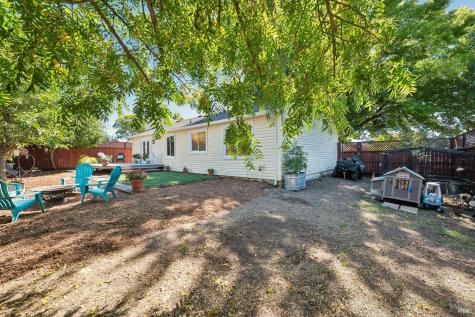 985 Emily Avenue Rohnert Park CA 94928