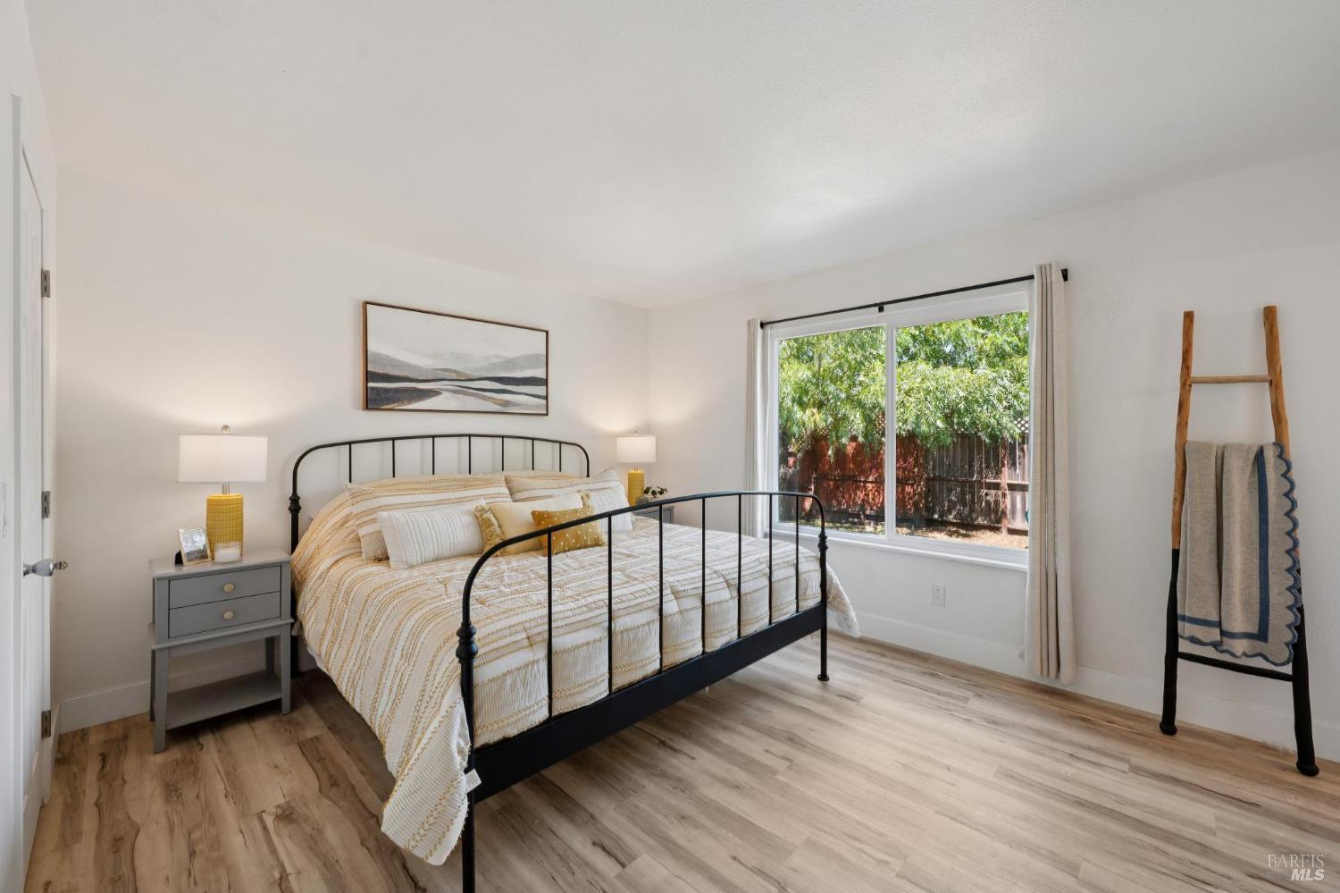 985 Emily Avenue Rohnert Park CA 94928