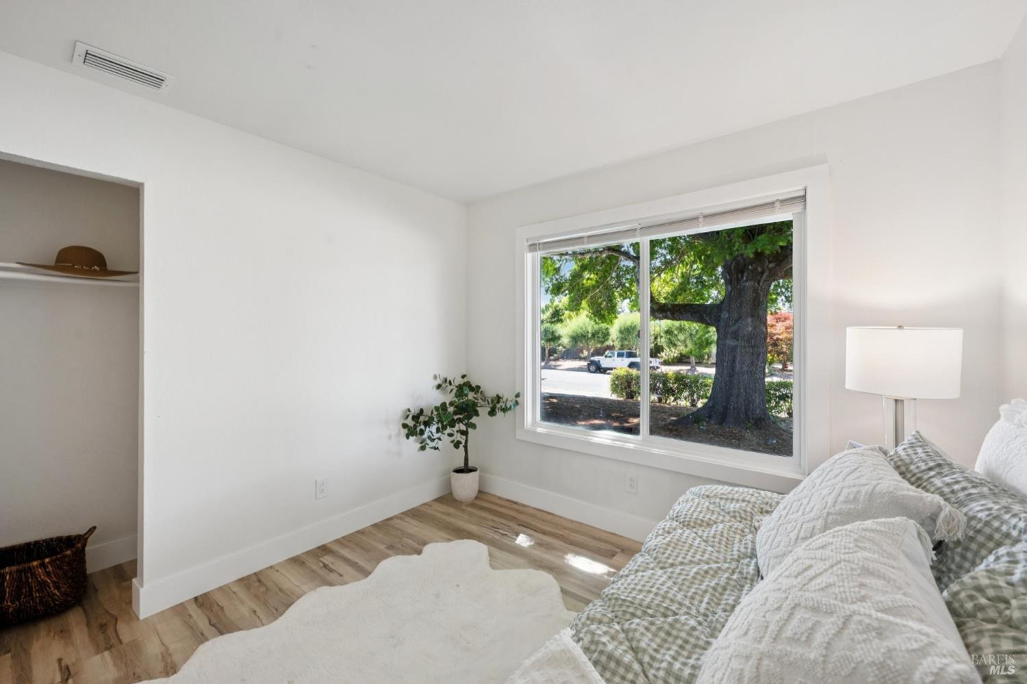 985 Emily Avenue Rohnert Park CA 94928