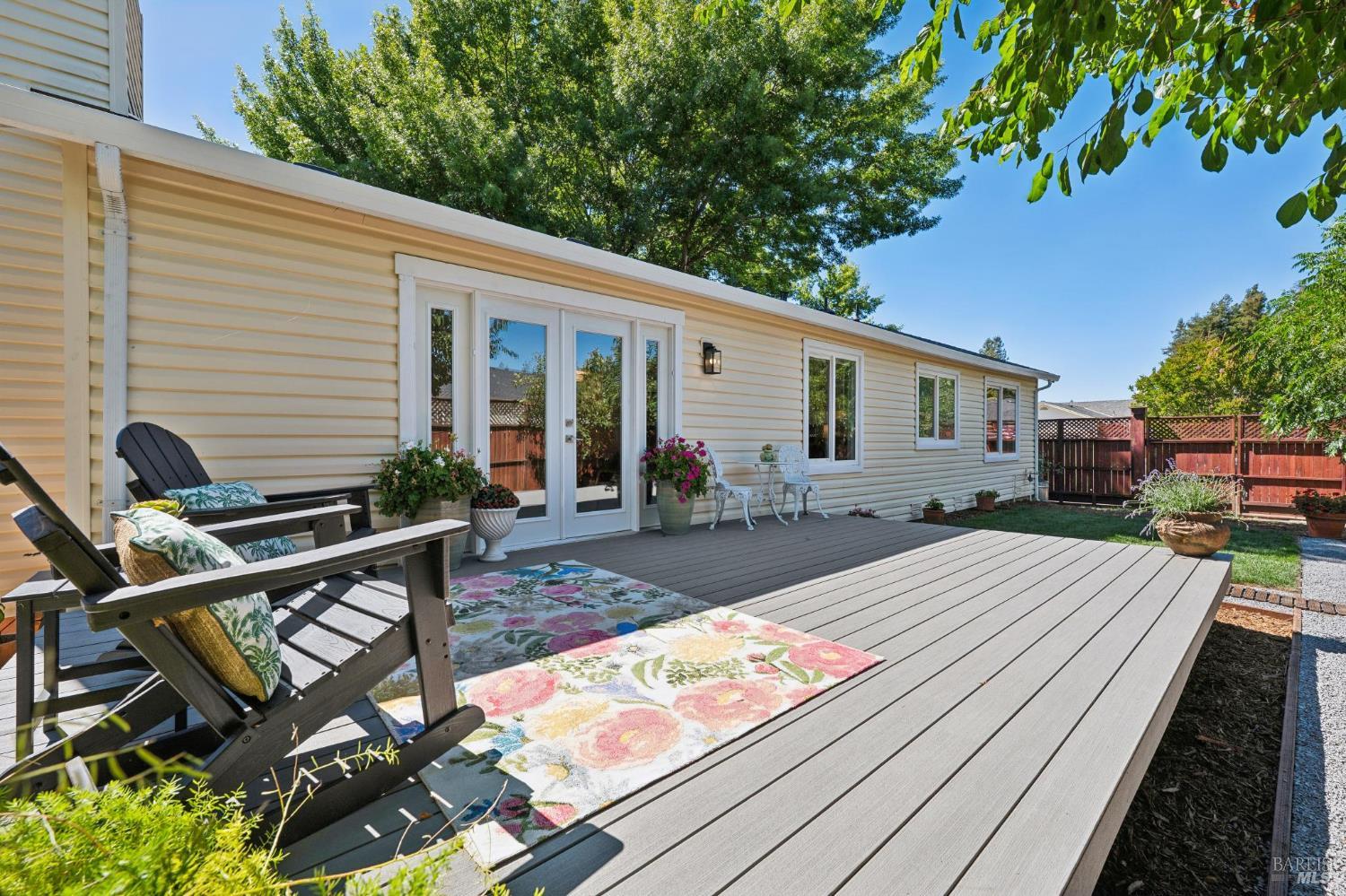 985 Emily Avenue Rohnert Park CA 94928