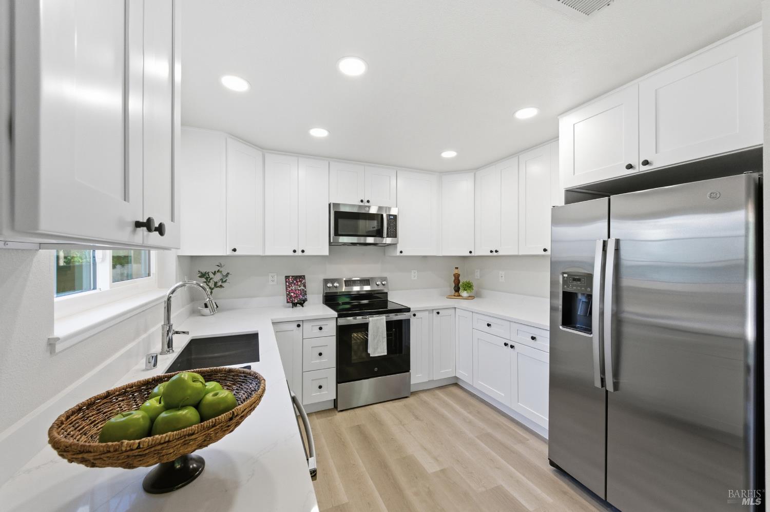 1530 Voorhees Circle St. Helena CA 94574