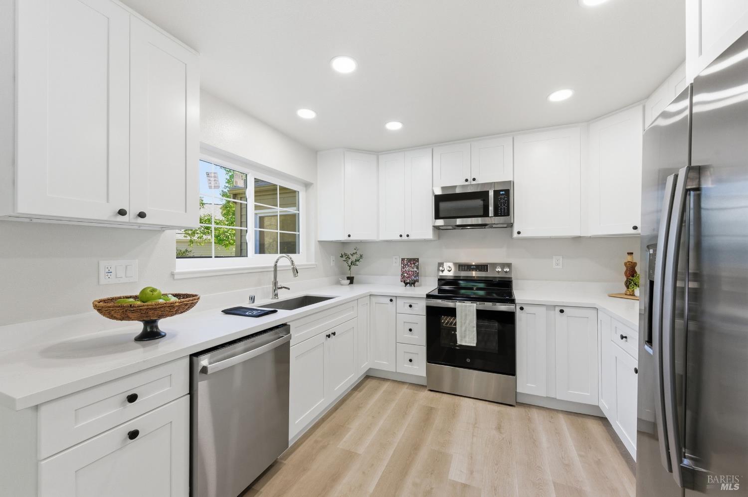 1530 Voorhees Circle St. Helena CA 94574