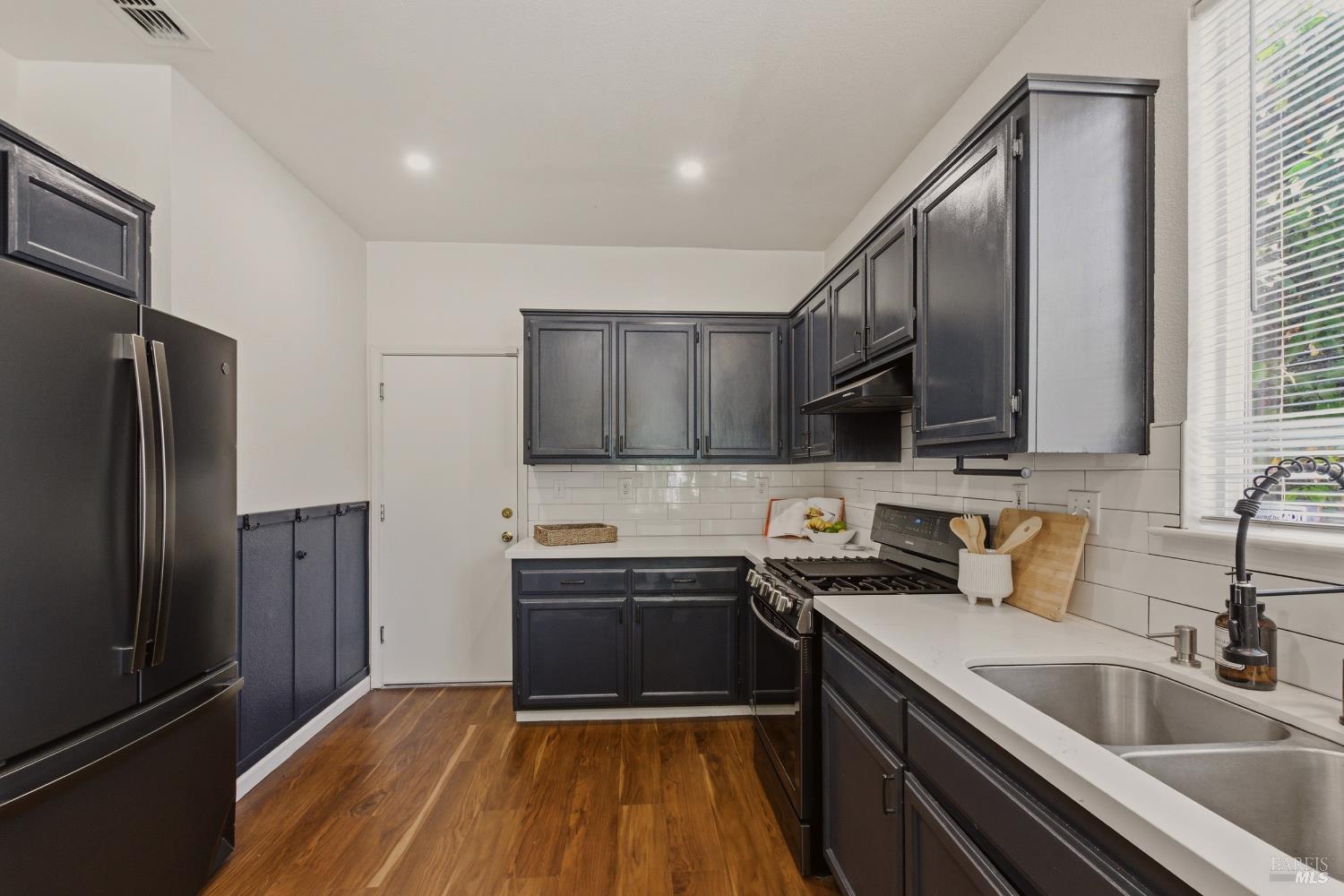 517 Edenderry Drive Vacaville CA 95688