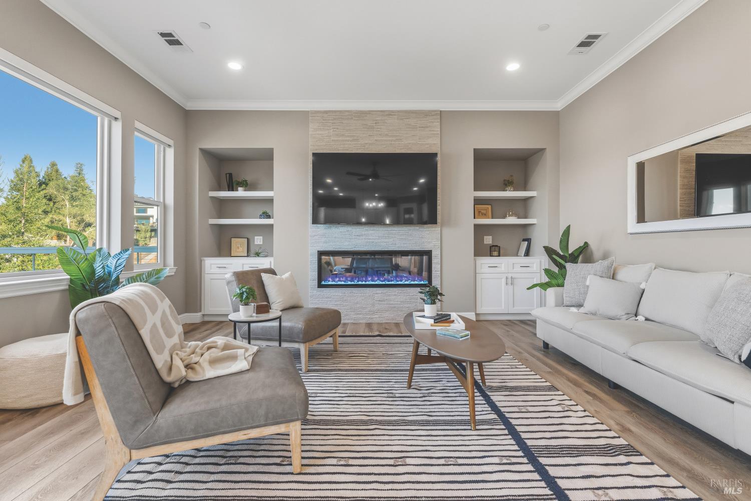 1919 Lyon Court Santa Rosa CA 95403