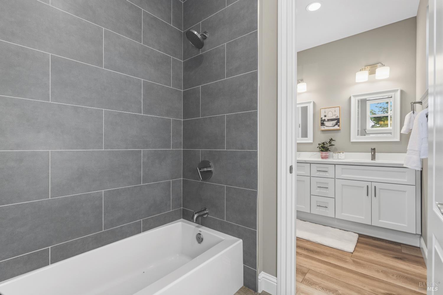 1919 Lyon Court Santa Rosa CA 95403