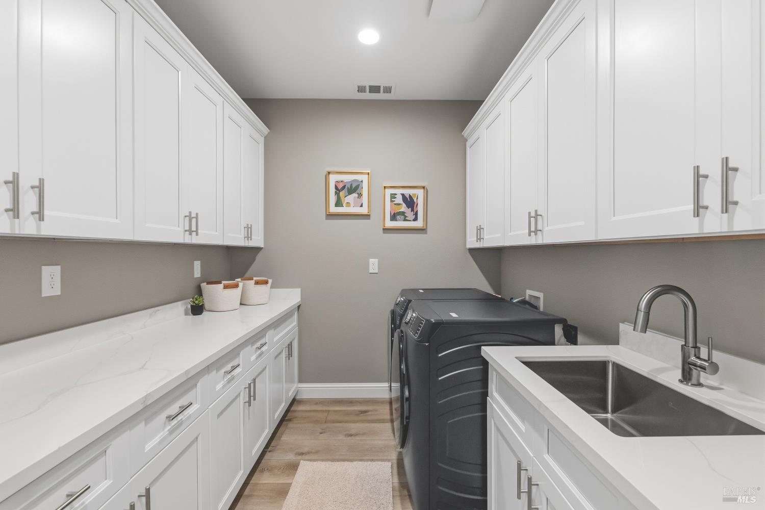 1919 Lyon Court Santa Rosa CA 95403