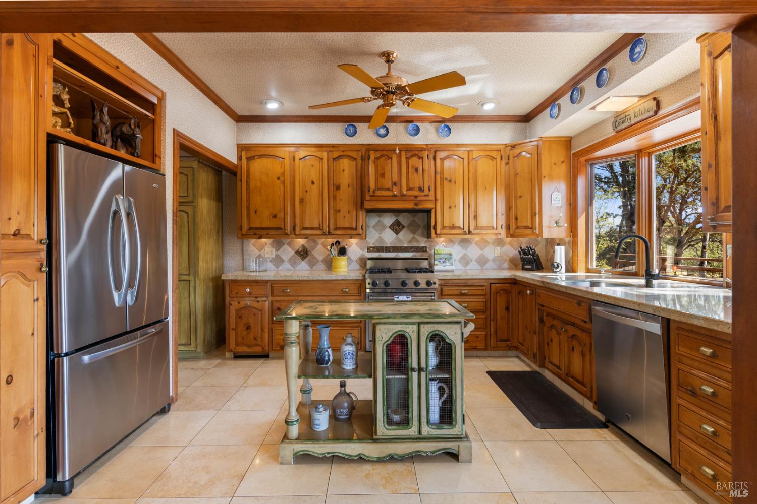608 Dixon Drive Lakeport CA 95453