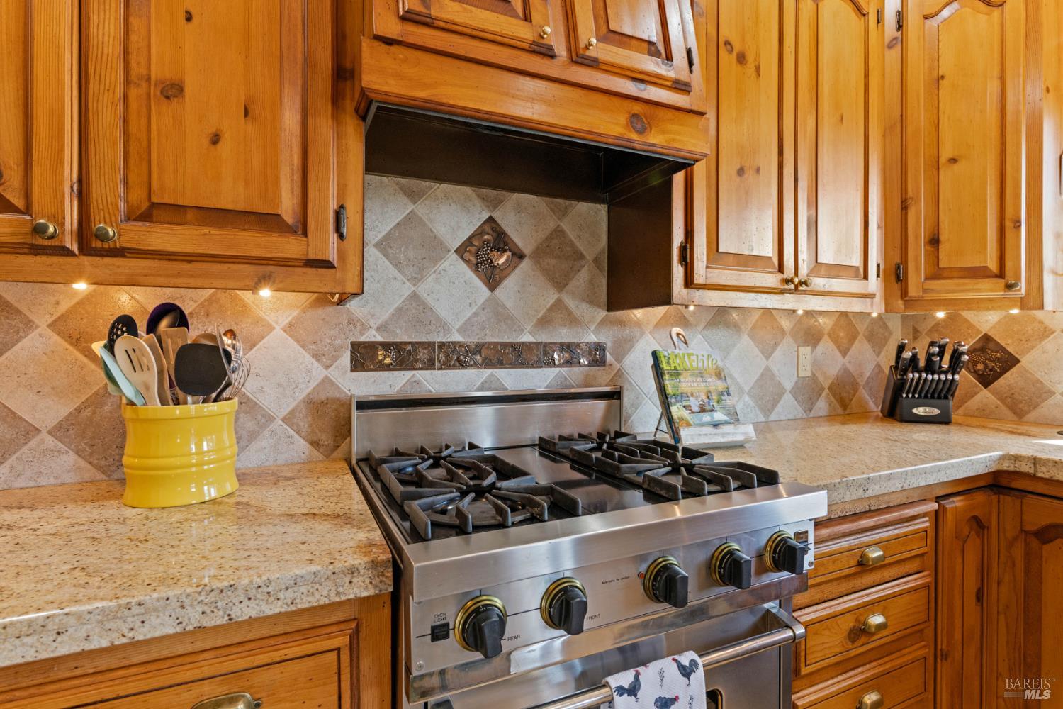 608 Dixon Drive Lakeport CA 95453