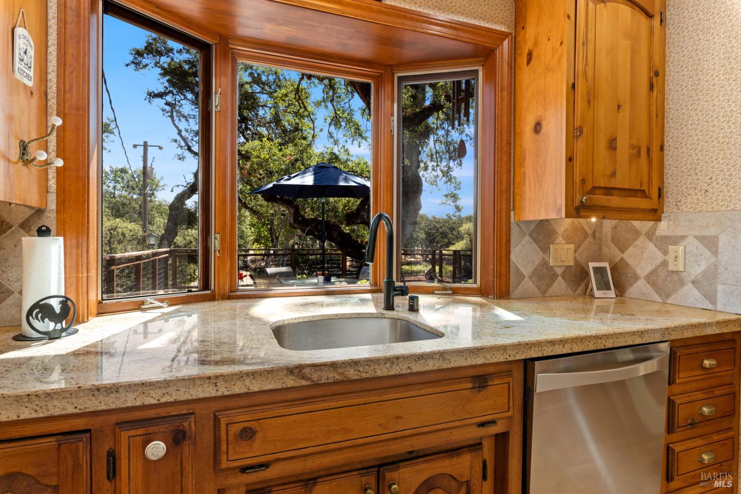 608 Dixon Drive Lakeport CA 95453