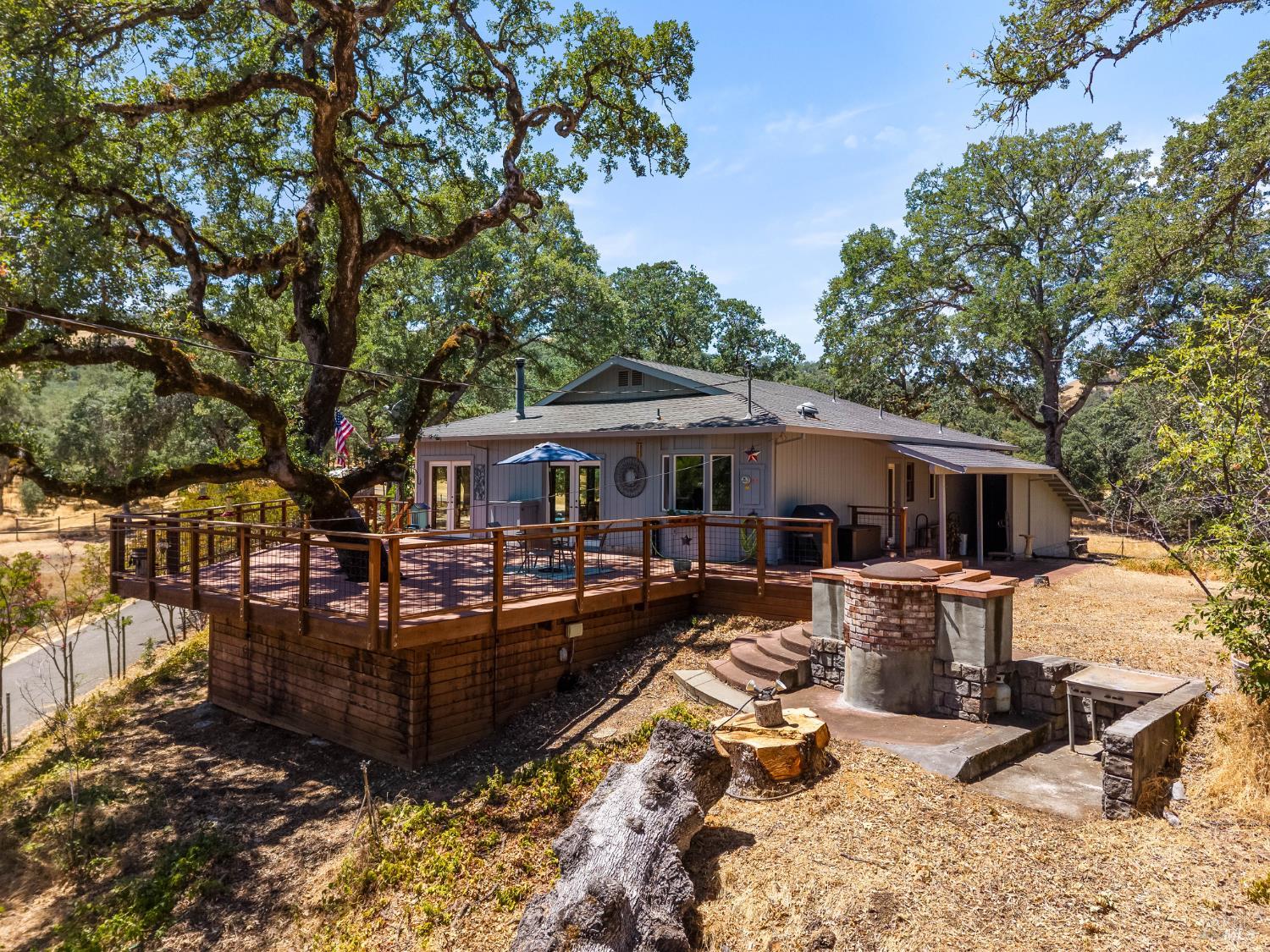 608 Dixon Drive Lakeport CA 95453