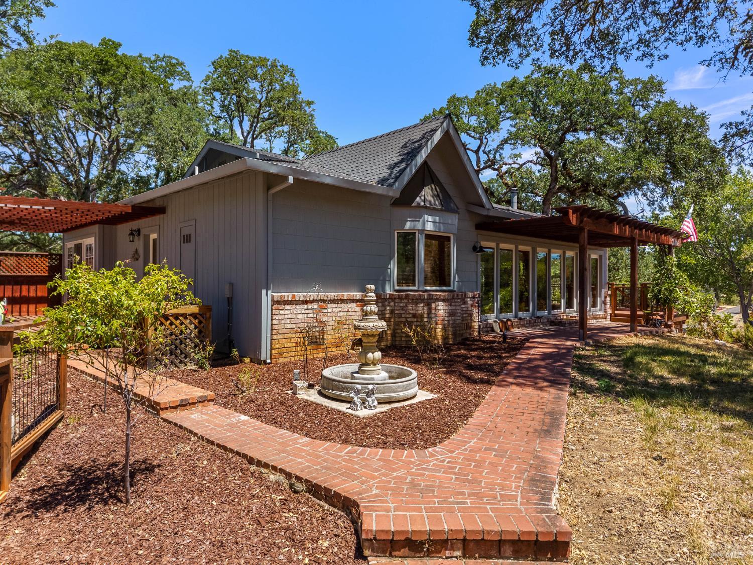 608 Dixon Drive Lakeport CA 95453