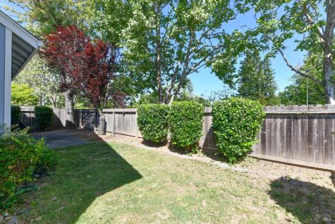 1106 Noyo Place Santa Rosa CA 95401