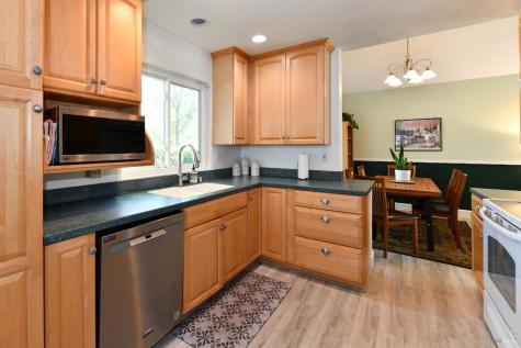 1106 Noyo Place Santa Rosa CA 95401