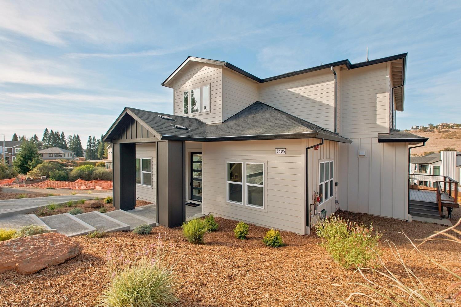 3695 Wyndemere Circle Santa Rosa CA 95403