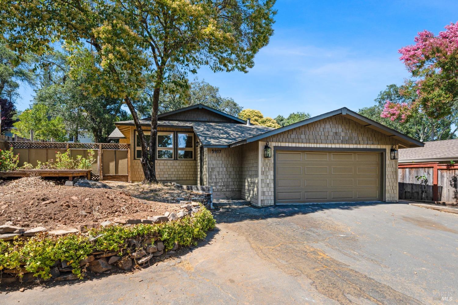 5917 Montecito Boulevard Santa Rosa CA 95409