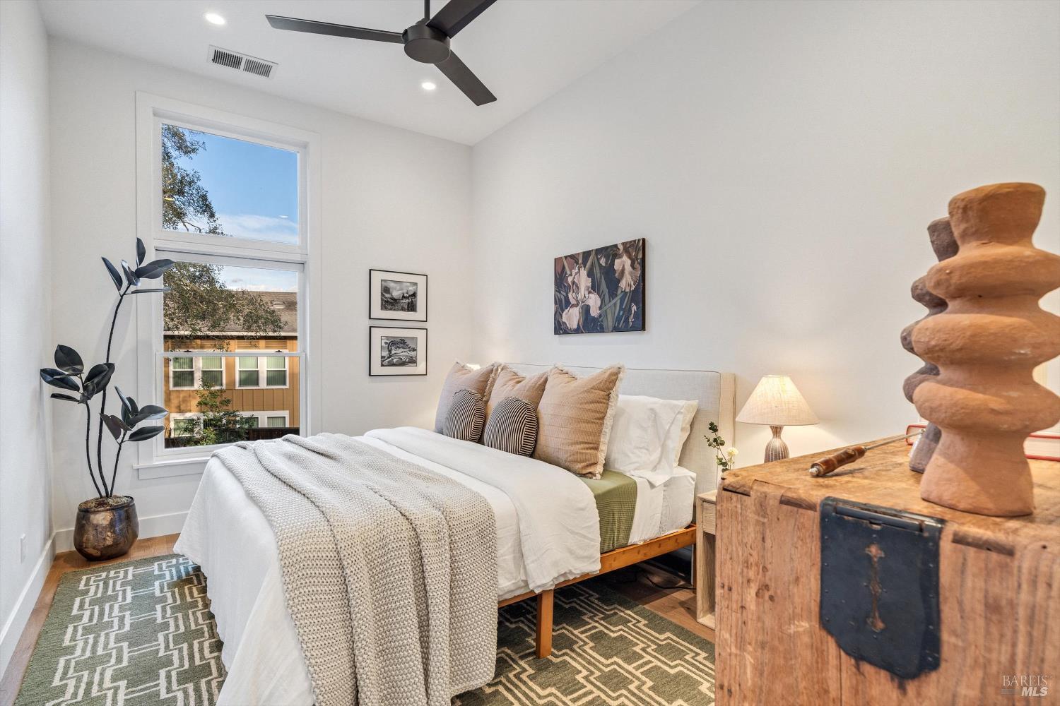 532 Grove Street Healdsburg CA 95448