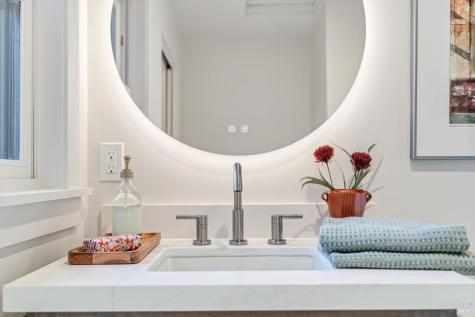 532 Grove Street Healdsburg CA 95448