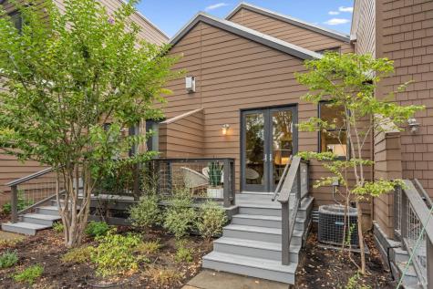 532 Grove Street Healdsburg CA 95448