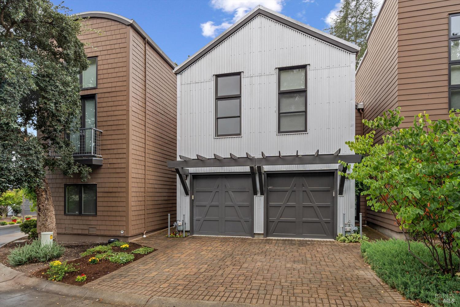 532 Grove Street Healdsburg CA 95448
