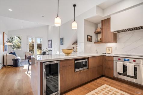 532 Grove Street Healdsburg CA 95448