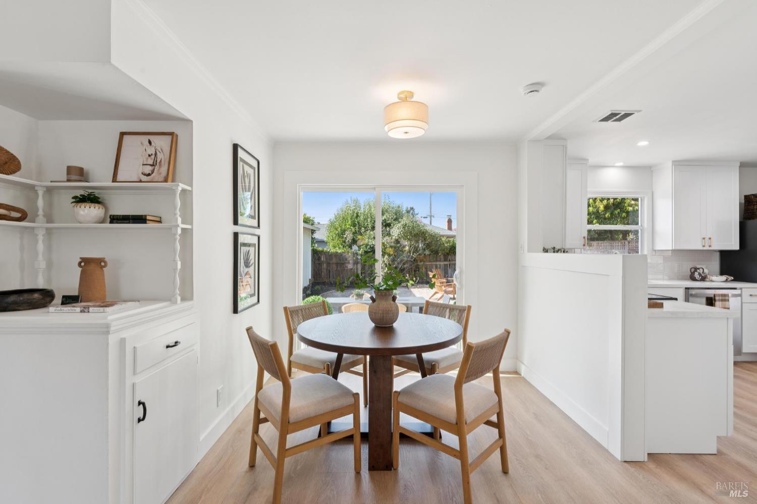 1825 Robin Hood Lane Santa Rosa CA 95405