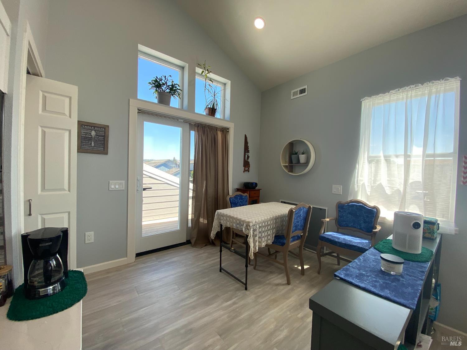 1956 Dogwood Drive Santa Rosa CA 95403
