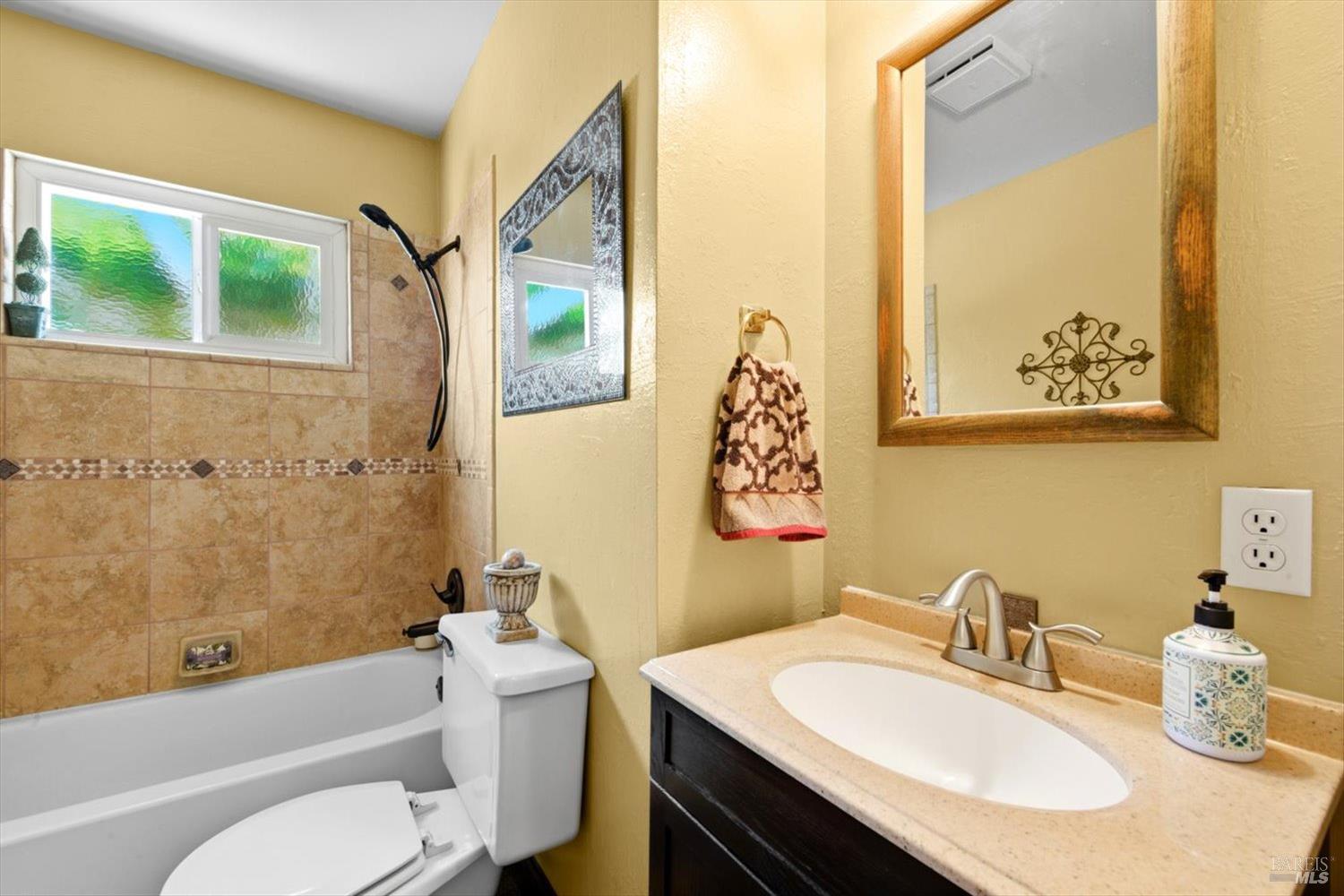 1615 Bryce Court Napa CA 94558