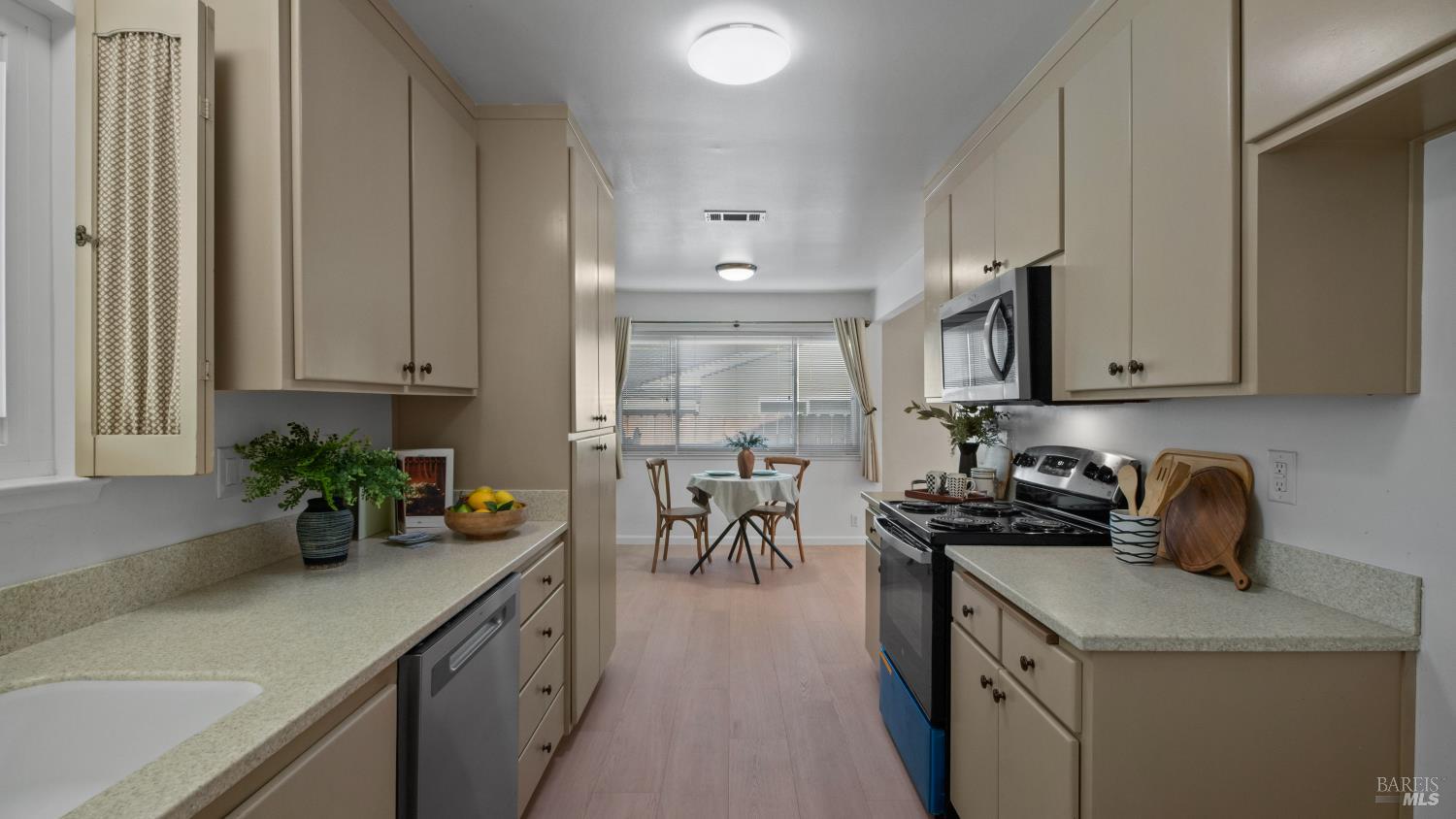 381 Lily Street Fairfield CA 94533